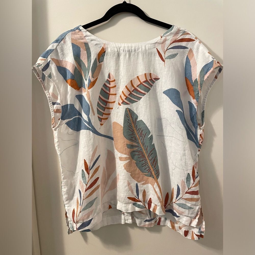 Cynthia Rowley, 100% Linen Leaf Button Back Top, Size Large